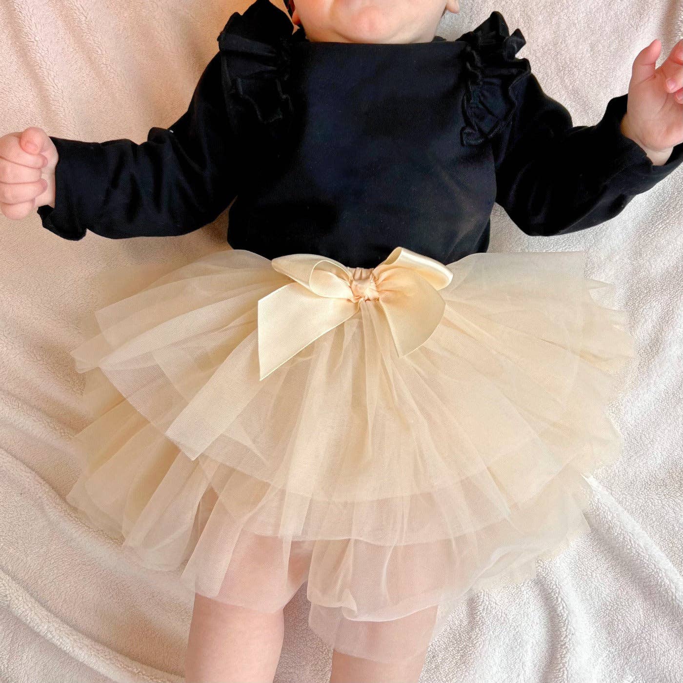 May Mays baby ruffle shirt Rosie zwart